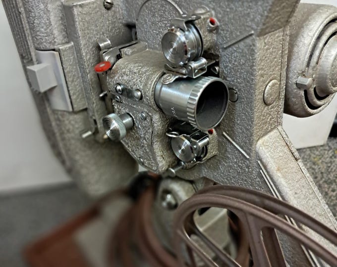 Vintage Keystone Projector K-105 8mm 750 Watts