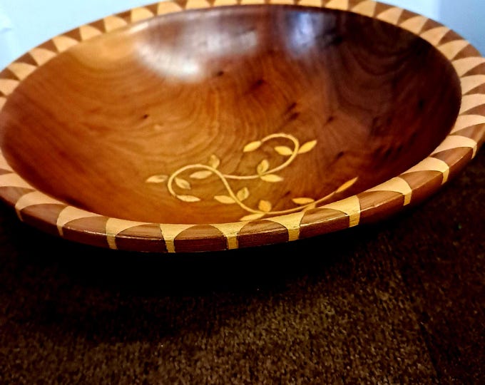 Vintage Marquetry Handcrafted  oriental  Fruit Basket  In Thuja  wood