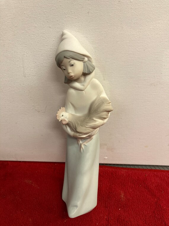 Lladro Figurine Girl With Rooster, 7.75