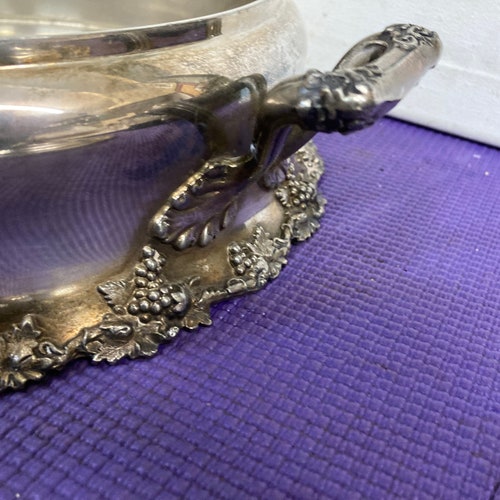 Reed & shops Barton Round Tray Taunton Mass Circa early 1900's Ornate Bowl