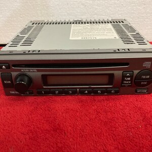 Subaru Saab 2004-2007 Impreza 9-2x oem AM FM Single Disc CD Player pf -2597A-B