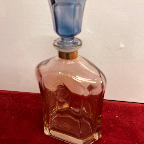 Vintage Illusions Decanter Made in Italy. 24% Lead Crystal Iridescent Glass Decanter. Iridescent Blue/Purple Glass Decanter