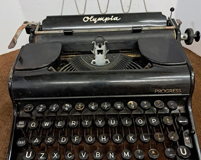 Vintage Olympia Progress Typewriter. QWERTY Keyboard