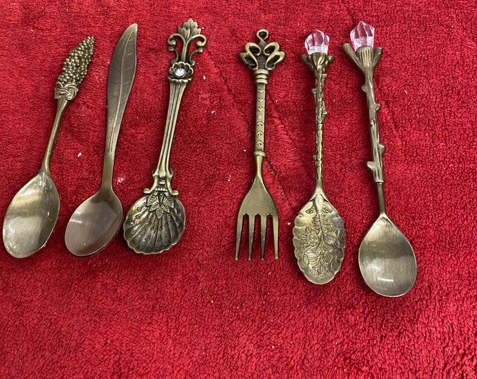 HENGRUI Creative Small Spoon Set of 6pcs Retro Palace Coffee Spoon Tableware,