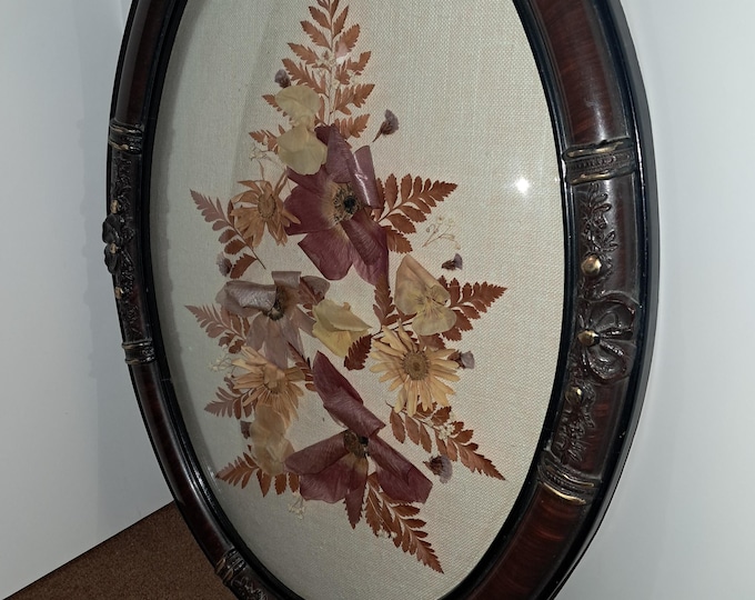 Vintage Dried Flowers Under Glass Oval Wall Hanging Plaque LASTING IMPRESSIONS