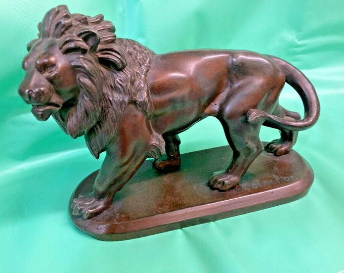 Coinchon Sculpture of  Lion