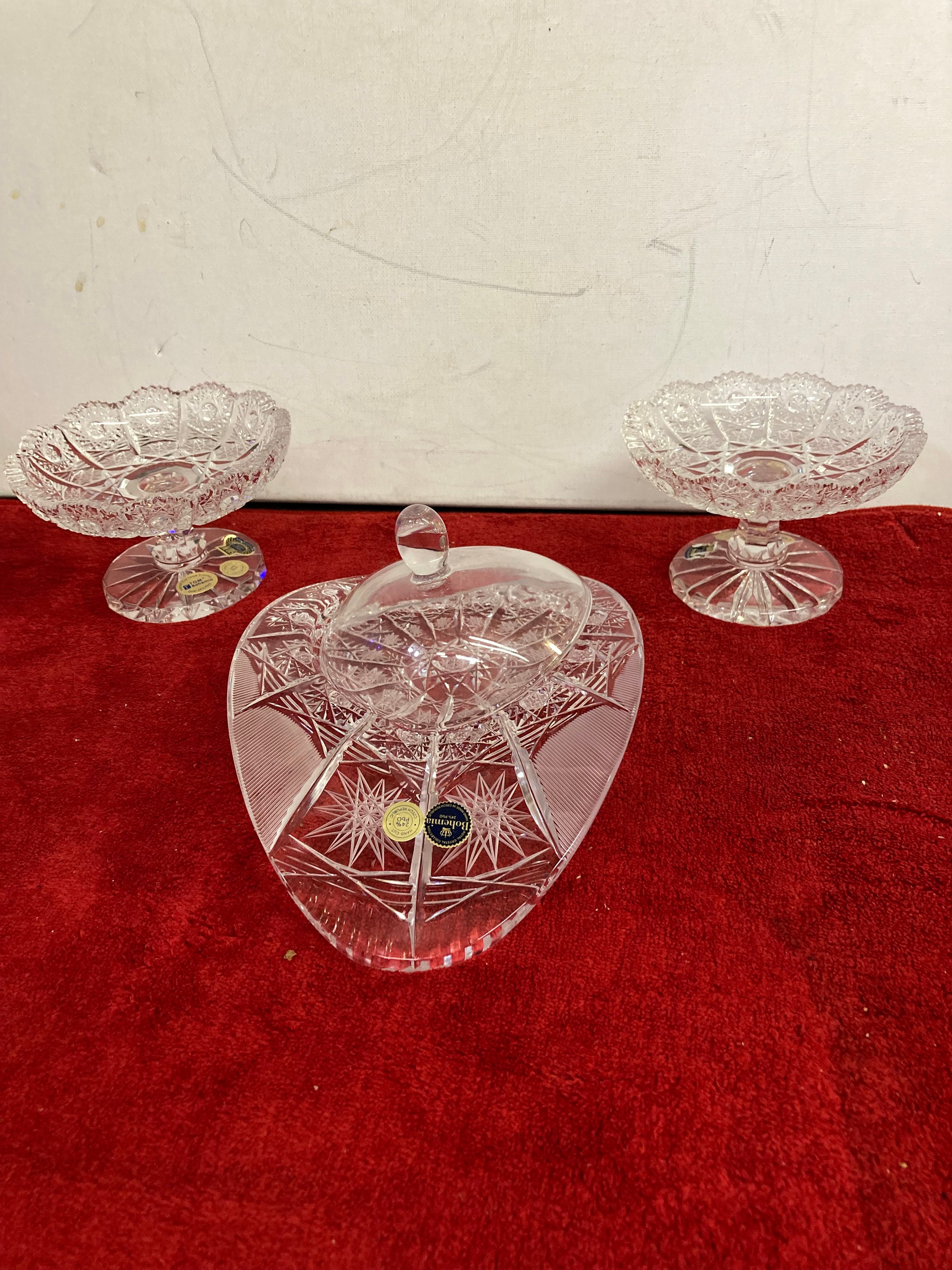 チェコ共和国製 BOHEMIA CRYSTAL 花瓶 2脚セット BOHEMIA Cristal（花瓶）のフリマアイテム一覧