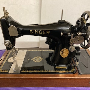 Vintage Singer portable sewing machine with case; 13024-290 - R.H.