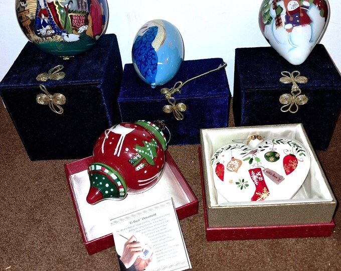 Five  Assorted Le Bien Xmas Ornaments