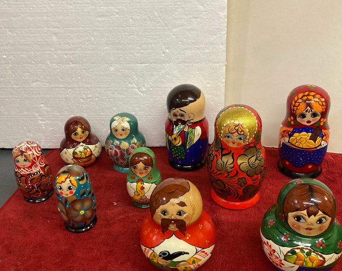 10 Russian Nesting Dolls