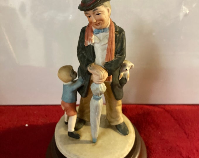 Vintage Music Ffigurine of   Father &  Son