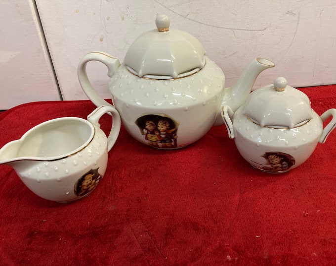 Hummel “Stormy Weather” Danbury Mint Porcelain Tea Set full size