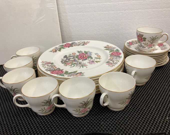 24 Pcs Wedgwood Bone  China,Cathay Collection .Made in England