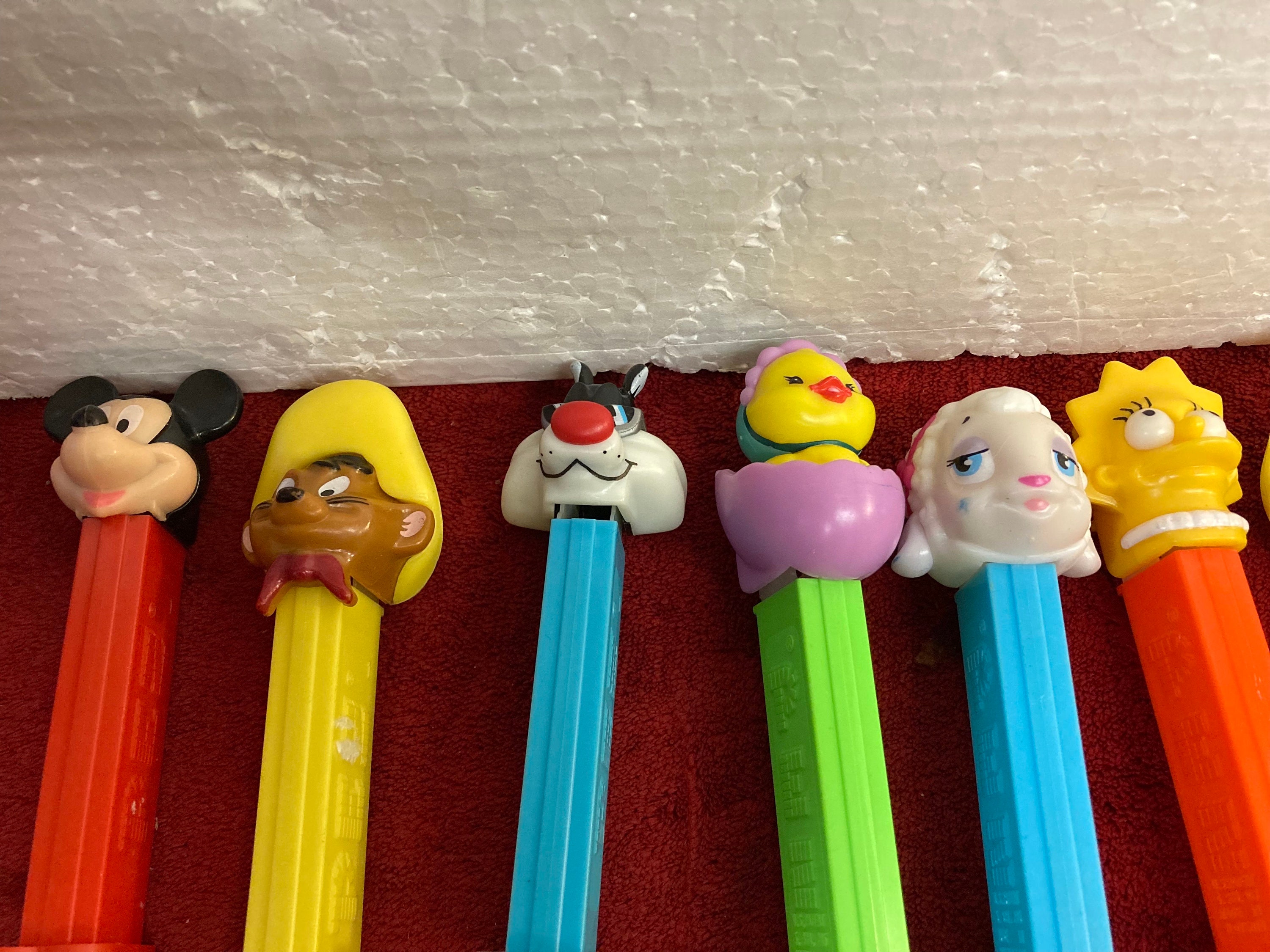 アメコミ OLDPEZ 90'sPEZ Unopened 19packs 19 Vintage Pez Candy Dispensers - Etsy