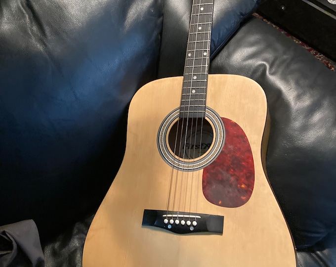 FIRST ACT  Model MFG 41 Dreadnought Acoustic Guitar 41 "
