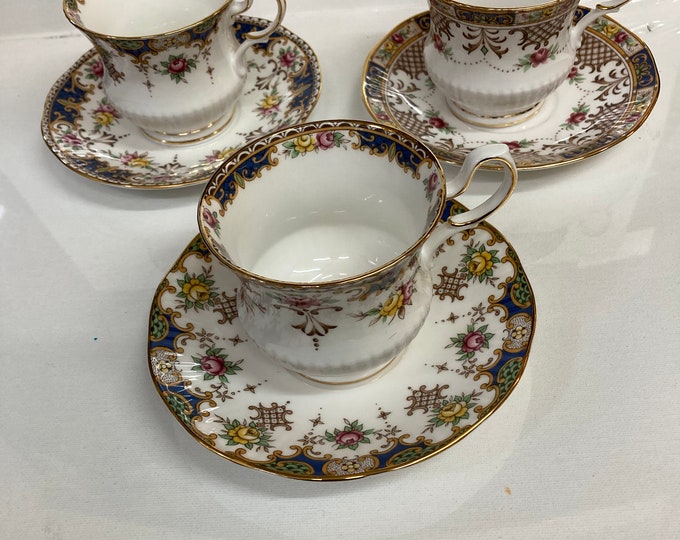 Queens Kenilworth,Rosina China Co,Fine Bone China Cup and Saucer Sets
