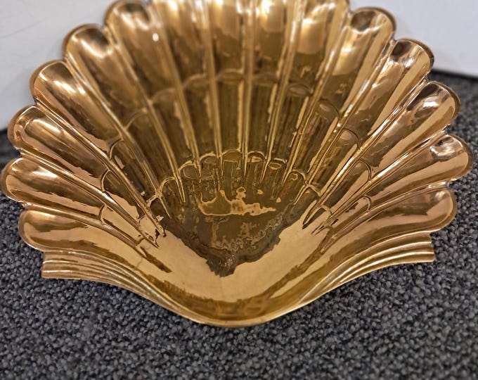 Scalop Shape Bronze Plate