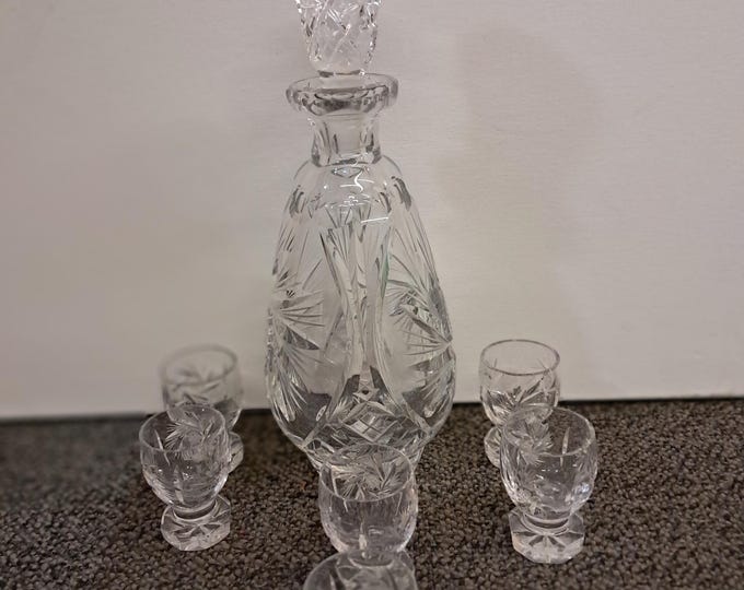 Crystal Bar  Set  Decanter &  6 Shot Glasses