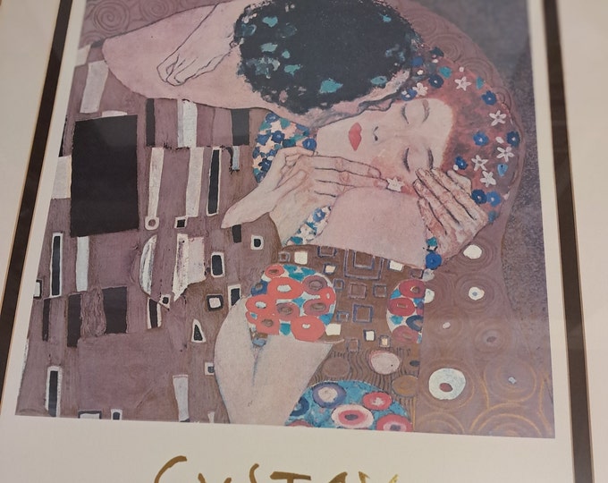 Gustav klimit Print of " The Kiss"