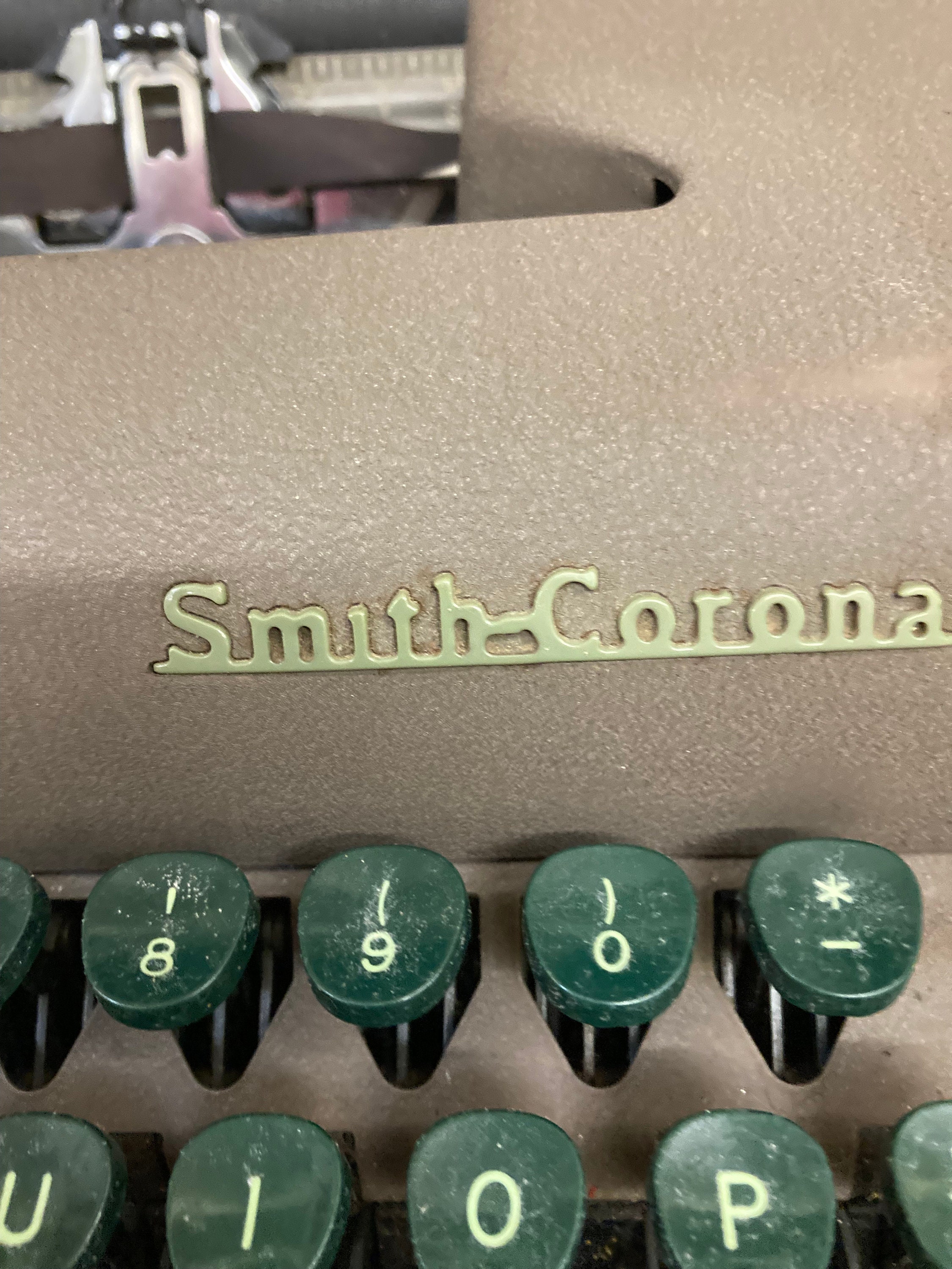 Smith Corona 'Electric' portable typewriter (1950s) - $650 - Antique  Typewriters