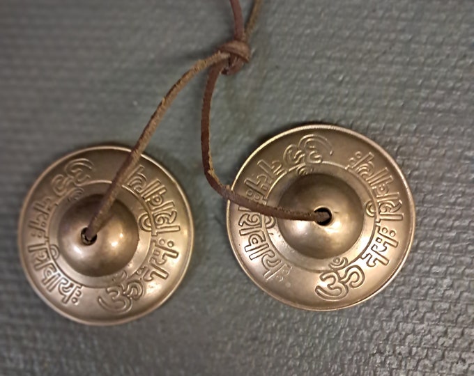 Mantra Lotus Tingsha