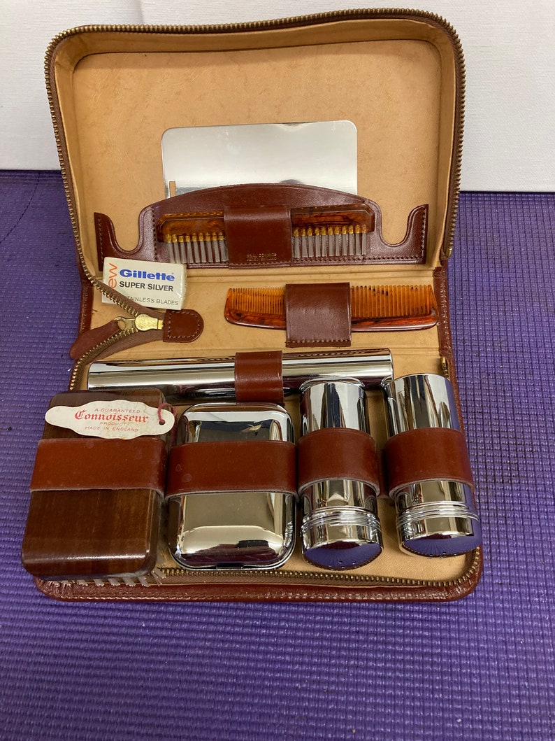 Vintage Connoisseur order Man's Grooming Kit, England