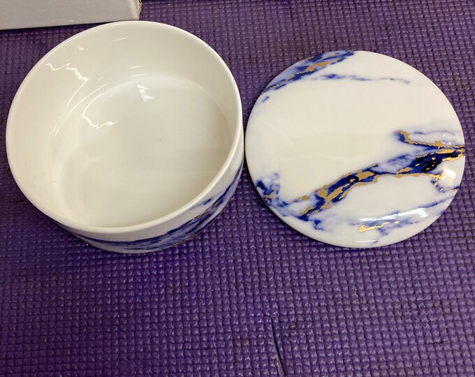 Prouna Fine Bone China Marble Azure 7689 Jewelry Box