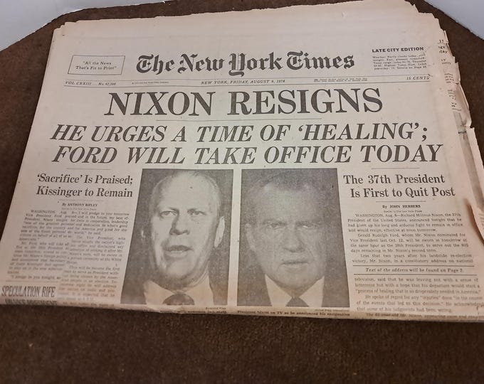 3  Rare  Nixon's   Water Gate  & Resignation Newspapers