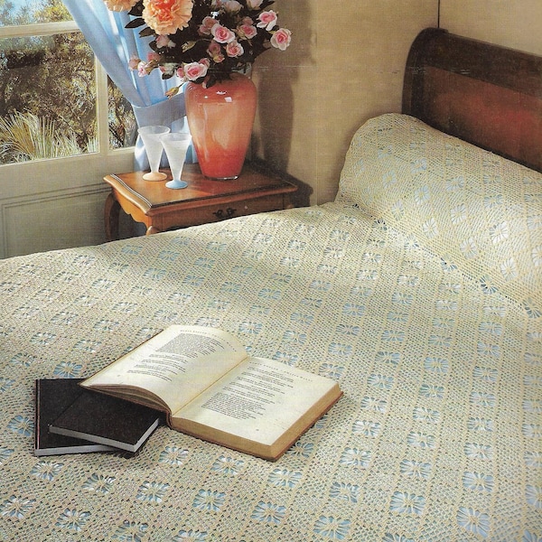 Country House Bedspread Crochet Pattern Retro Style Bed Cover