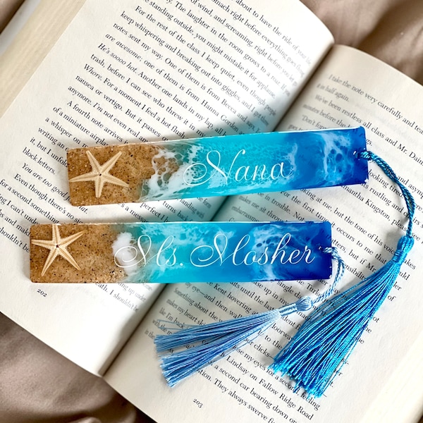 Personalized Bookmarks | Resin Ocean/Beach Bookmarks | Personalized Gift | Handmade Bookmarks with sand and seashells | Beach inspired
