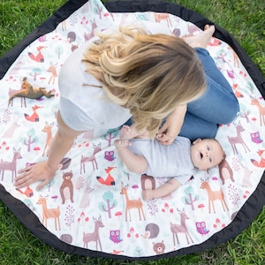 Estera de juego para bebés y niños, alfombra de piso para bebés en interiores / exteriores, estera de cordón para niños, estera de juegos para niños pequeños e bebés, bolsa de almacenamiento de juegos de juegos portátil para bebés