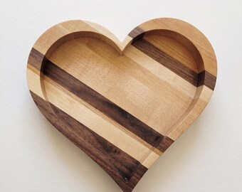Heart Catchall Tray Wooden Jewelry Dish Entryway Ring Holder Nightstand Organizer Bowl Handmade Walnut Storage Dresser Key Keeper Maple