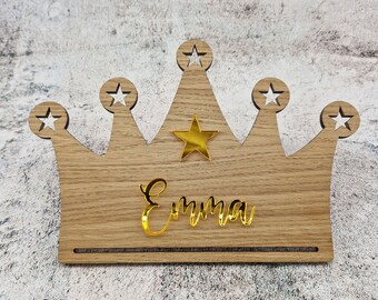 Personalized wooden crown, different font colors | Children's room decoration | Door name plate | Gift | 26.5 x 18 cm Pohmer Design