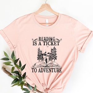 Lesen ist ein Ticket zum Abenteuer Shirt, Bibliothekar Shirt, Buchliebhaber Shirt, Lese Shirt, Leselehrer Shirt, Bücher Shirt, Buch Geschenke