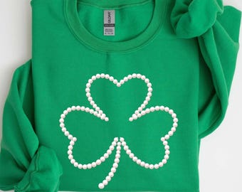 Camisa de trébol de perla, trébol del Día de San Patricio, diseño de trébol de la suerte con perla, camisa elegante de San Patricio, regalo del Día de San Patricio, vibras de la suerte