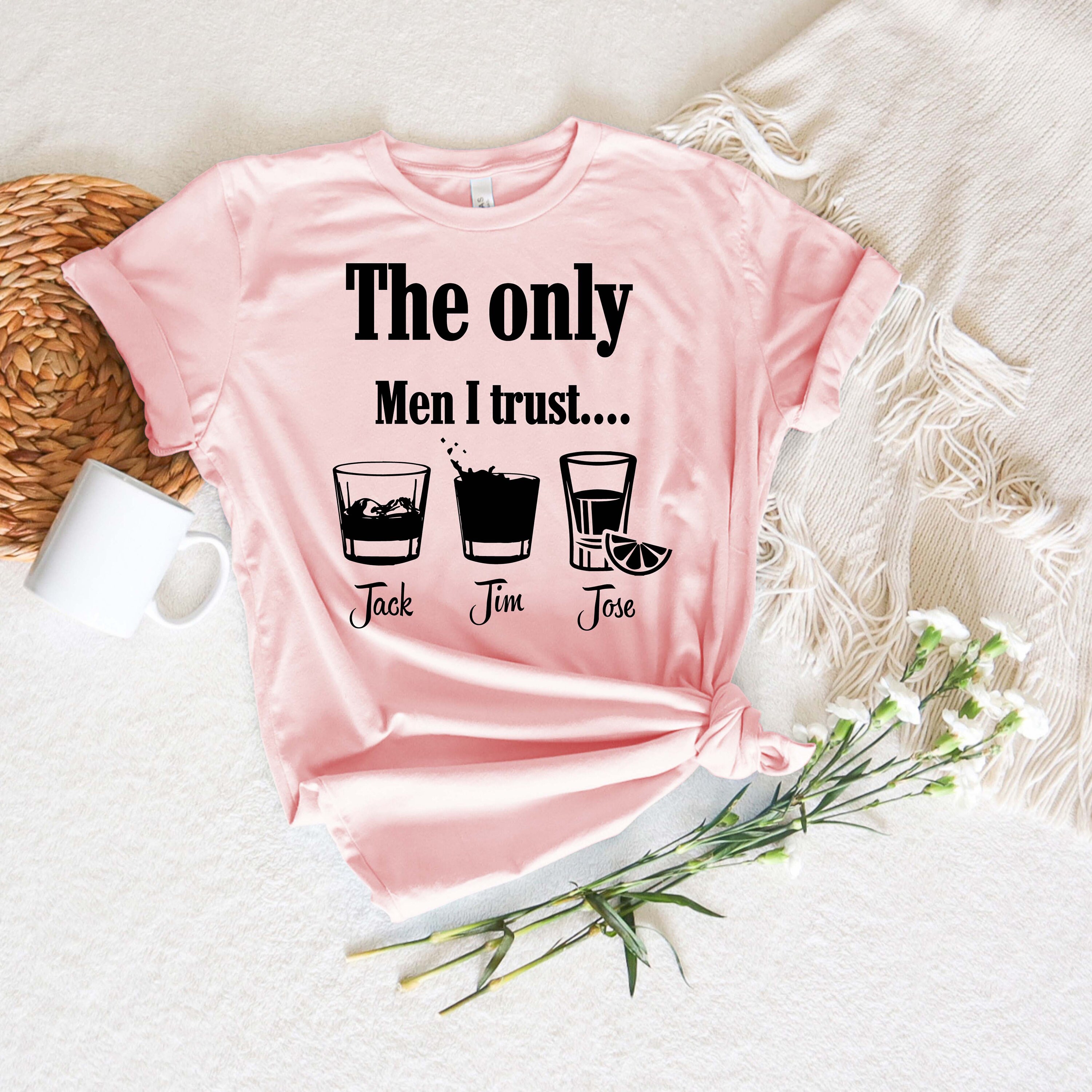 【試着のみ】MEN I TRUST Tシャツ L ホワイト t shirt Funny Drinking Shirt, the Only Men I Trust Unisex Shirt, Funny