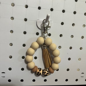 Cheetah Bead Keychain