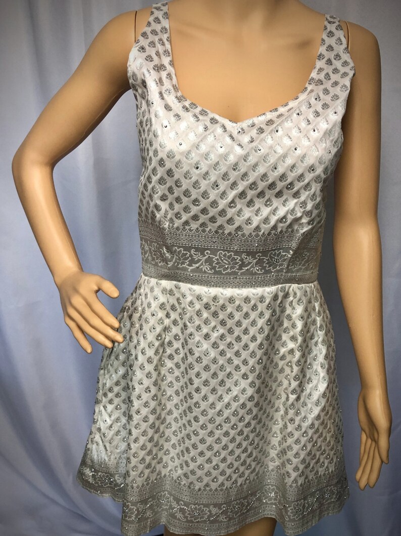 Sultana Silver Saree Dress with pockets image 3