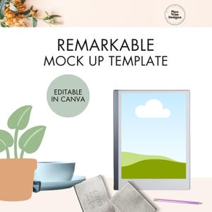 Op de afbeelding: Een mockup-sjabloon voor de Remarkable tablet, met een grijze tablet met een landschapsscene op het scherm. De tablet ligt op een wit oppervlak met een kopje, een plant en twee grijze notitieboekjes. De tekst "NOTE" is zichtbaar op een van de notitieboekjes.