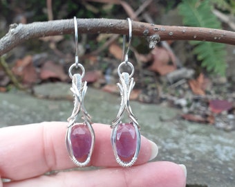 amethyst earrings, silver amethyst earrings, wire earrings, february birthstone, gift for her, dangle earrings, holiday jewelry