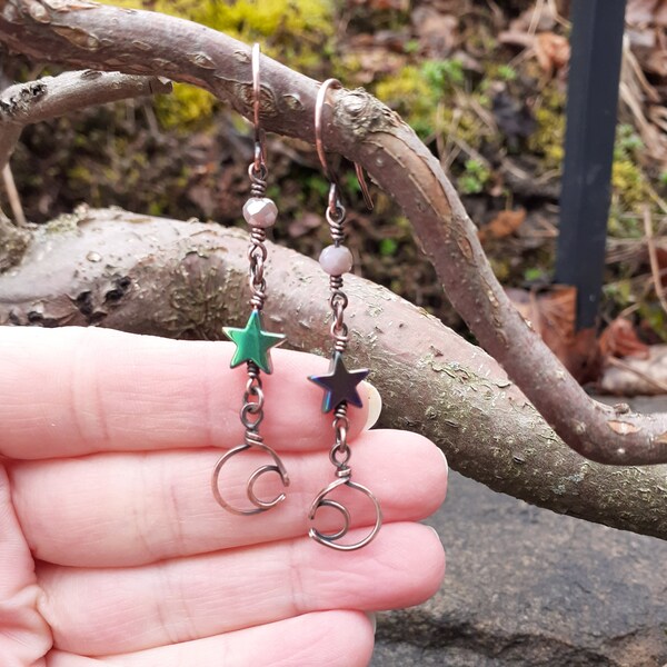 star and moon earrings, celestial earrings, dangle earrings, comfy earrings, wire jewelry, boho jewelry, fairy tale jewelry, gift for her