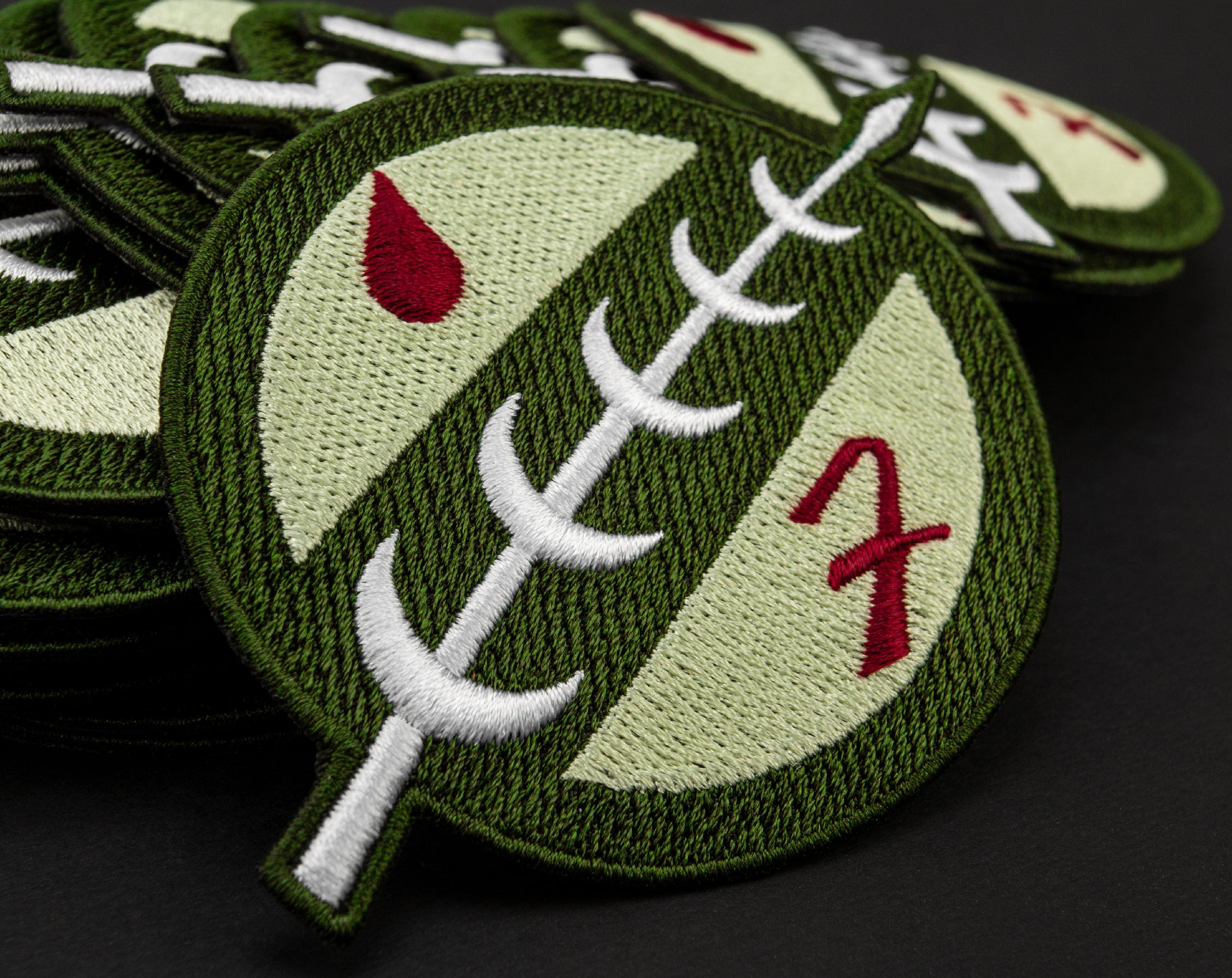 Boba Fett Crest Patch, Bounty Hunter Emblem, Star Galaxy Applique, Iron On Patches, 3.1 x 2.9 inches