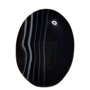 Gebänderter Achat || Natürliche schwarz gebänderte Achat Cabochon, Schmuckherstellung || Grösse=35×26×7 || Gewicht=53 Karat || Edelstein gefasst