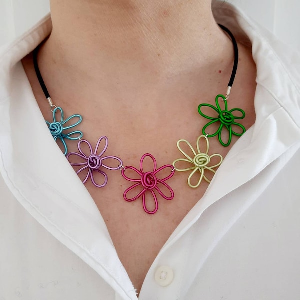 Statement bib necklace, funky flower necklace, colourful daisy choker, quirky multicolour necklace, unique handmade jewellery for women UK