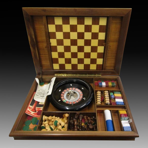 An Original Vintage DAL NEGRO Games Compendium Circa 1960s Inlaid with A Sycamore and Walnut Wood Case