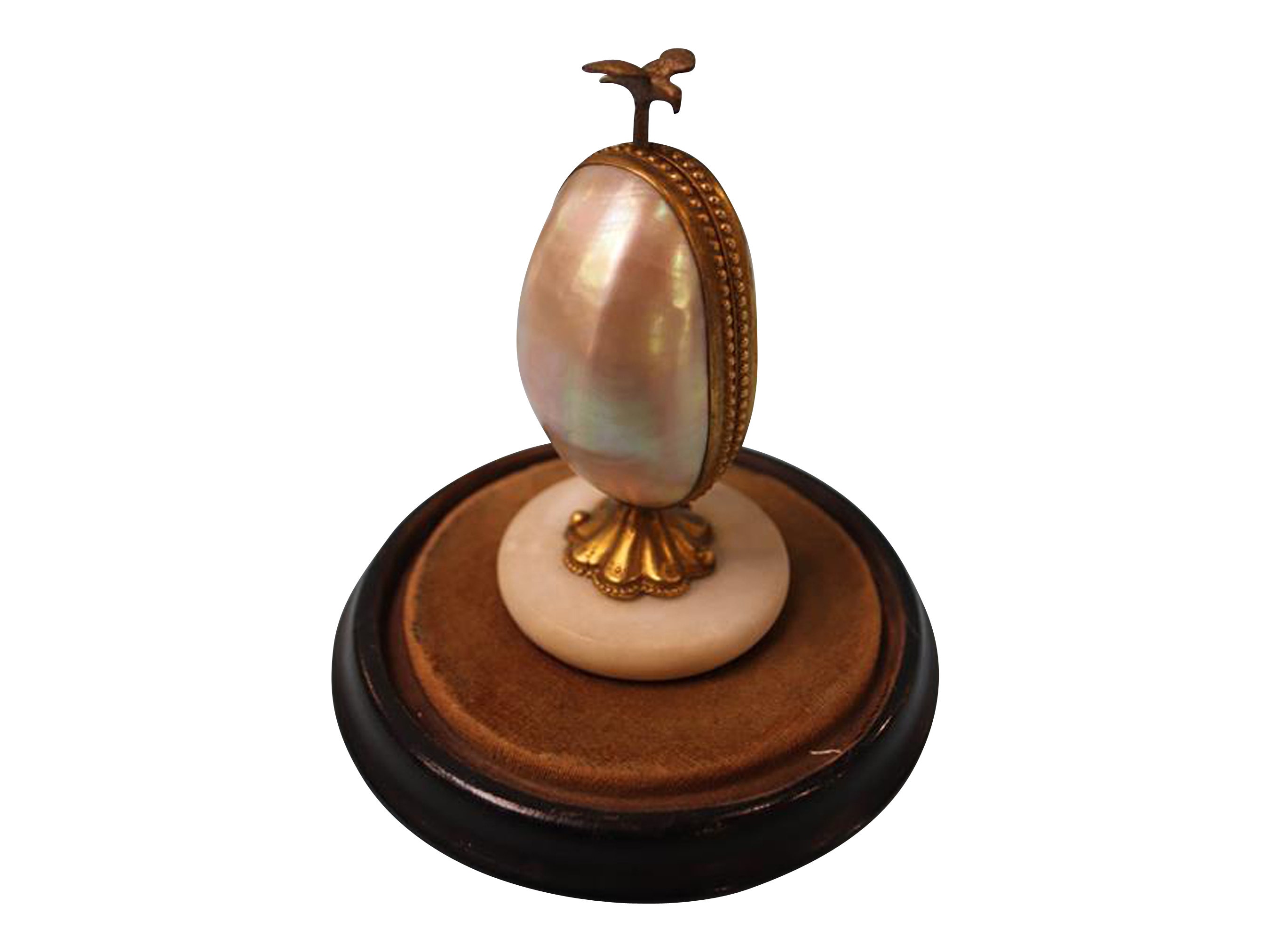 アンティーク パレ ロワイヤルの縫製必需品: 金箔メタルとマザー オブ