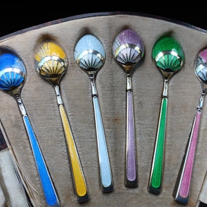 Art Deco Gilt Guilloche Enamel Teaspoon Set in Original Leather Case • Special and Rare 1928 Art Deco English Silver • Silver Spoons