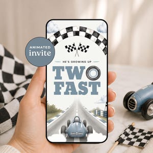 Inbjudningsvideo för två snabba 2-årsdagar, födelsedagsinbjudningstext för racerbilar, pojkars andra födelsedagsracing, direktnedladdning av racerbanefest, sb163