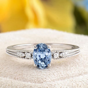 Oval Shape Cornflower Blue Sapphire Engagement Ring, 14K White Solid Gold Handmade Cornflower Sapphire & Diamond Wedding Ring, Gift for Her