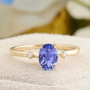 Oval Tanzanite Engagement Ring, Solid Gold Handmade Jewelry Women Tanzanite Ring, Oval Cut Tanzanite Diamonds Ring Gift, Birthstone Ring